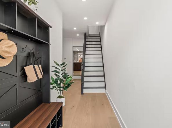 1821 Christian Street, Philadelphia PA 19146