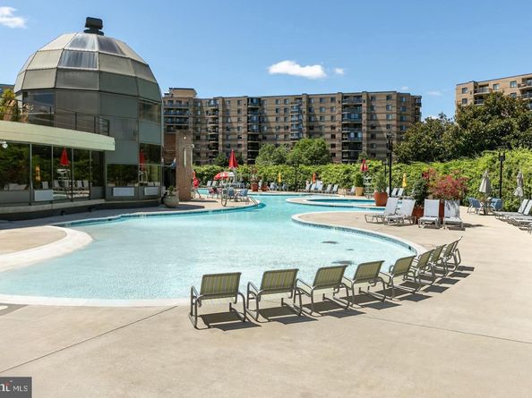 8370 Greensboro Drive 916, Mclean VA 22102