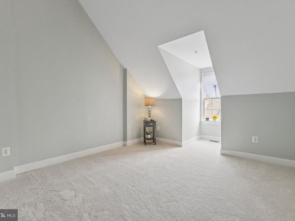 8058 Genea Way 48, Falls Church VA 22042