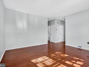 735 Melon Place E, Philadelphia PA 19123