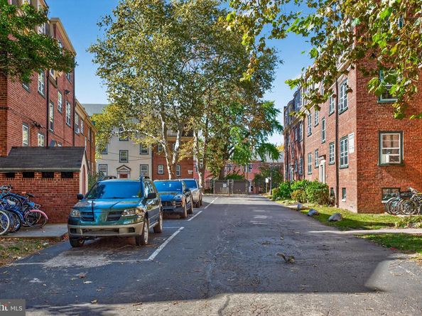 735 Melon Place E, Philadelphia PA 19123