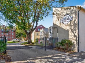 735 Melon Place E, Philadelphia PA 19123