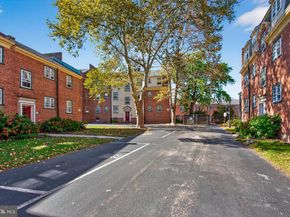 735 Melon Place E, Philadelphia PA 19123