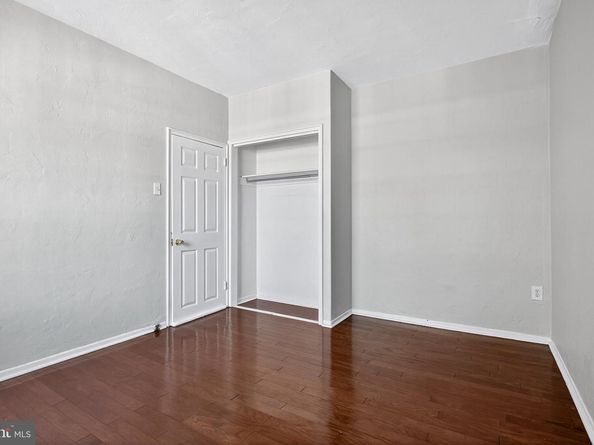 735 Melon Place E, Philadelphia PA 19123