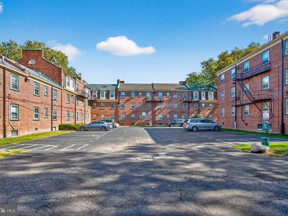735 Melon Place E, Philadelphia PA 19123
