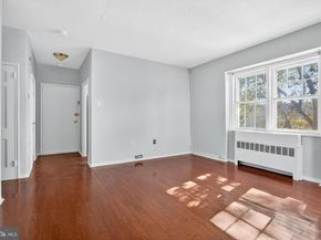 735 Melon Place E, Philadelphia PA 19123