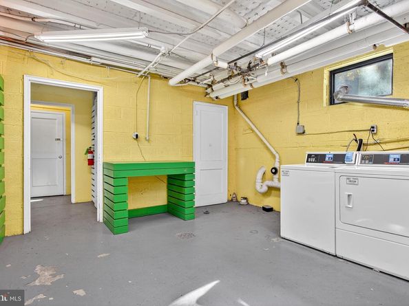 735 Melon Place E, Philadelphia PA 19123