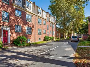 735 Melon Place E, Philadelphia PA 19123