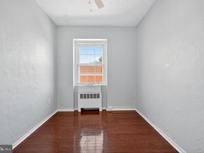 735 Melon Place E, Philadelphia PA 19123