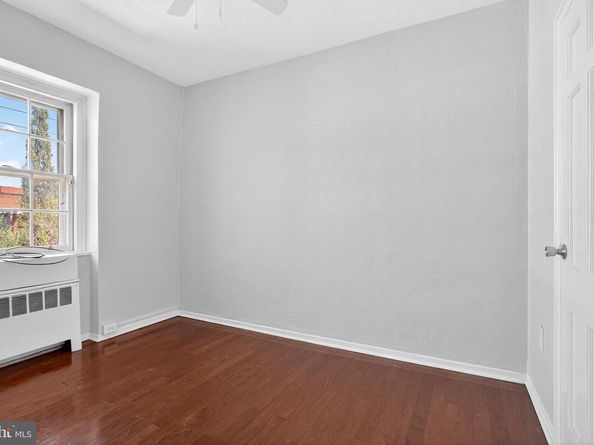 735 Melon Place E, Philadelphia PA 19123