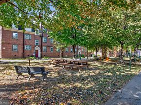 735 Melon Place E, Philadelphia PA 19123