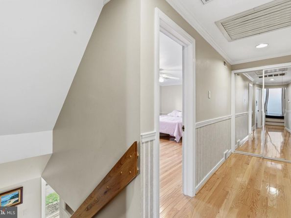 63 S Greenhill Road, Broomall PA 19008