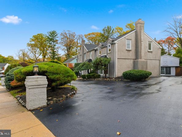 63 S Greenhill Road, Broomall PA 19008