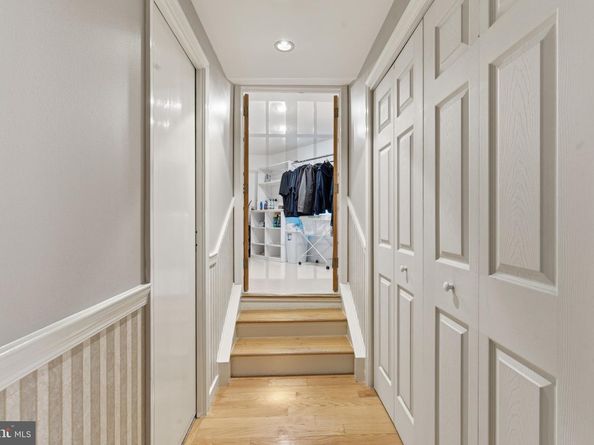 63 S Greenhill Road, Broomall PA 19008