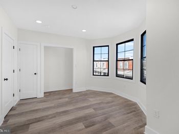 2320 Mcclellan Street