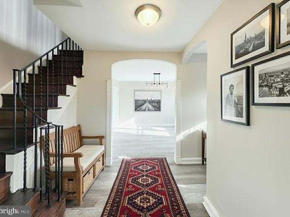 1100 E Barringer Street, Philadelphia PA 19119