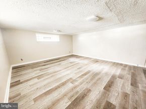 1100 E Barringer Street, Philadelphia PA 19119