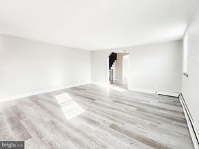1100 E Barringer Street, Philadelphia PA 19119