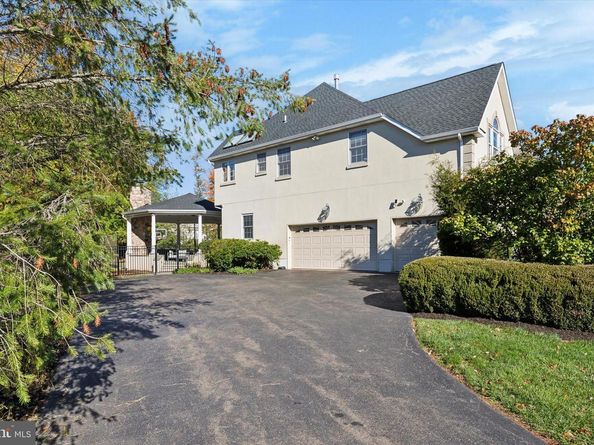 205 Amour Circle, Blue Bell PA 19422