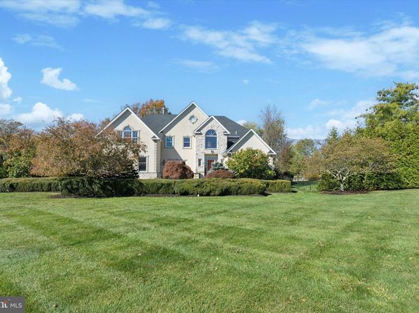 205 Amour Circle, Blue Bell PA 19422