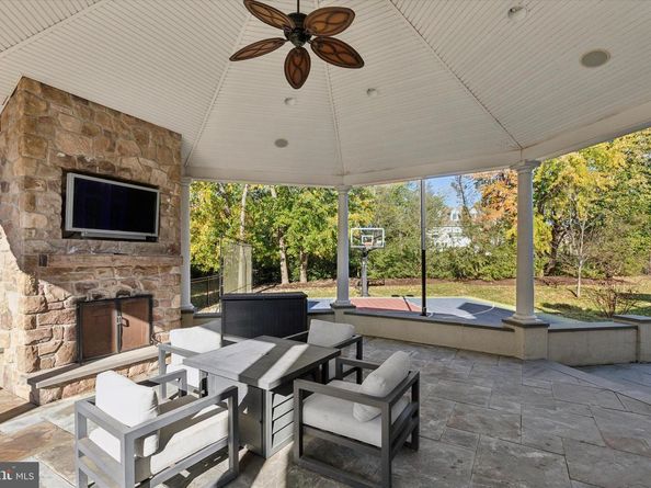 205 Amour Circle, Blue Bell PA 19422