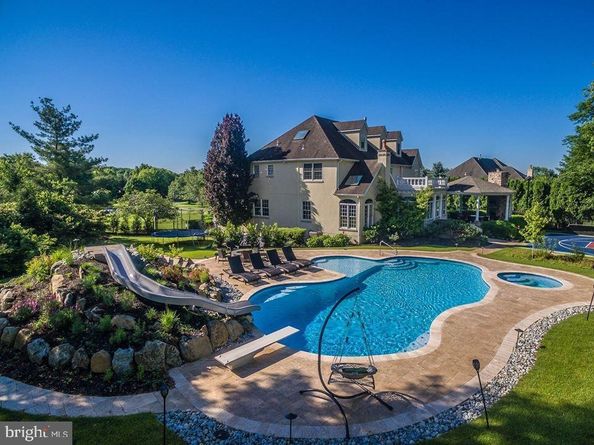 205 Amour Circle, Blue Bell PA 19422