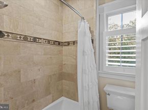 3601 27TH Street N, Arlington VA 22207