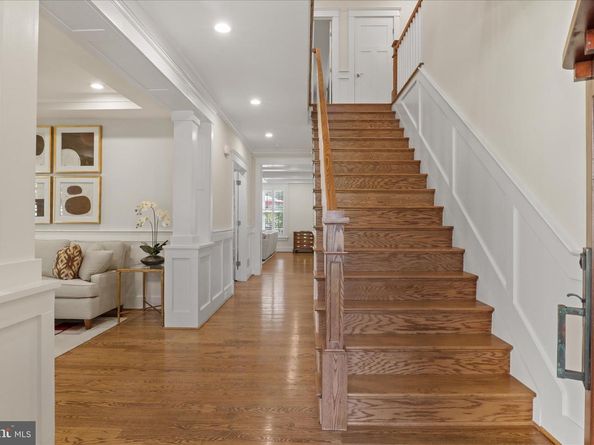 3601 27TH Street N, Arlington VA 22207