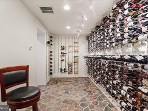 3601 27TH Street N, Arlington VA 22207