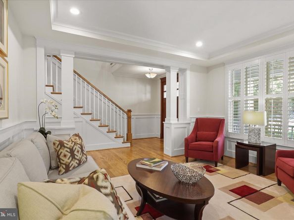 3601 27TH Street N, Arlington VA 22207