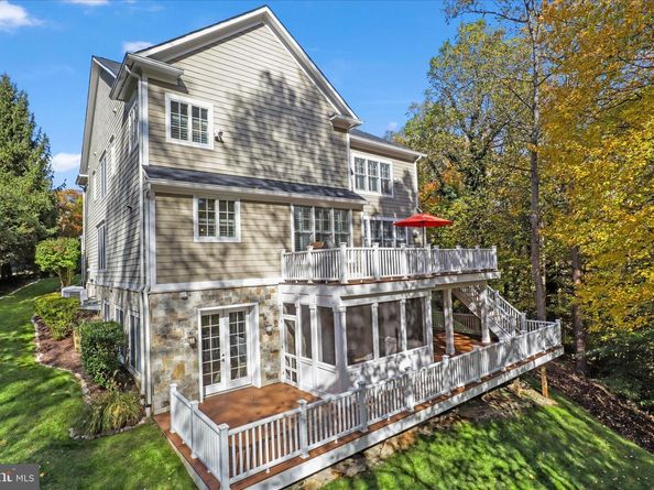 3601 27TH Street N, Arlington VA 22207