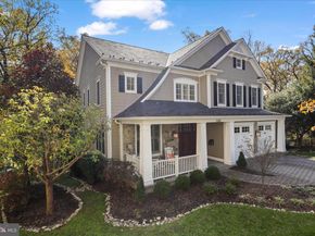 3601 27TH Street N, Arlington VA 22207