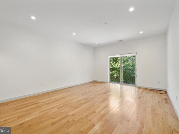 1628 N Marshall Street, Philadelphia PA 19122