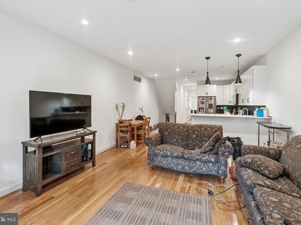 1628 N Marshall Street, Philadelphia PA 19122