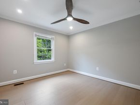 7322 Greentree Road, Bethesda MD 20817