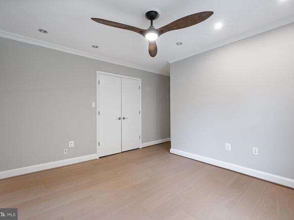 7322 Greentree Road, Bethesda MD 20817