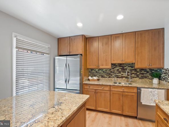 7322 Greentree Road, Bethesda MD 20817