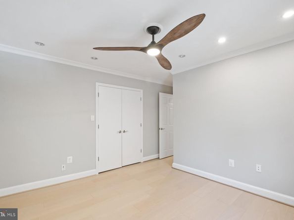 7322 Greentree Road, Bethesda MD 20817