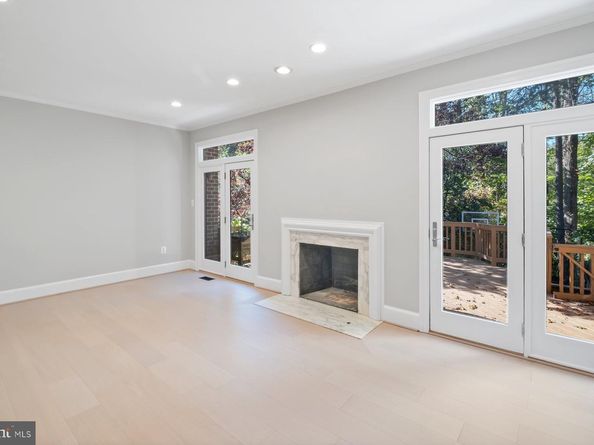7322 Greentree Road, Bethesda MD 20817