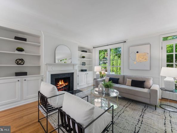 911 S Lee Street, Alexandria VA 22314