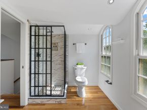 911 S Lee Street, Alexandria VA 22314