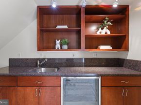 911 S Lee Street, Alexandria VA 22314