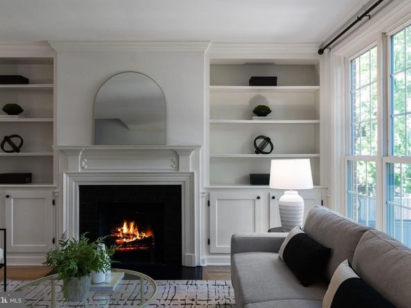 911 S Lee Street, Alexandria VA 22314