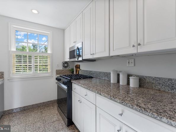 911 S Lee Street, Alexandria VA 22314