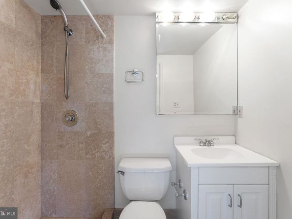 911 S Lee Street, Alexandria VA 22314