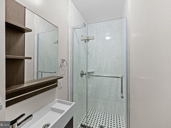 8217 Buckspark Lane W, Potomac MD 20854