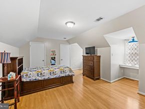 8217 Buckspark Lane W, Potomac MD 20854