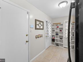 8217 Buckspark Lane W, Potomac MD 20854