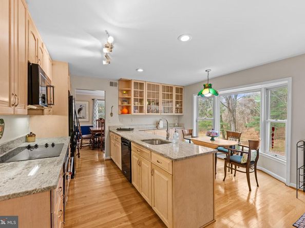 8217 Buckspark Lane W, Potomac MD 20854