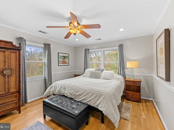 8217 Buckspark Lane W, Potomac MD 20854